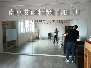 浦口健身房镜子