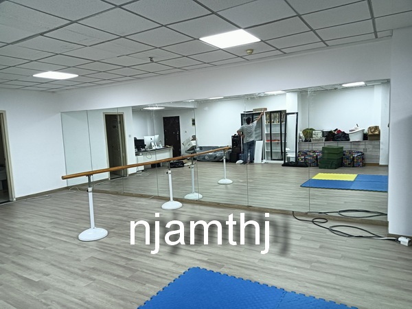 河海大学附近舞蹈房镜子安装