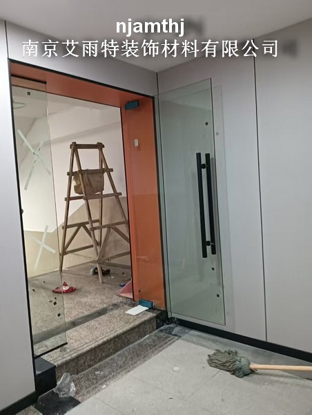 南京门面房玻璃门安装
