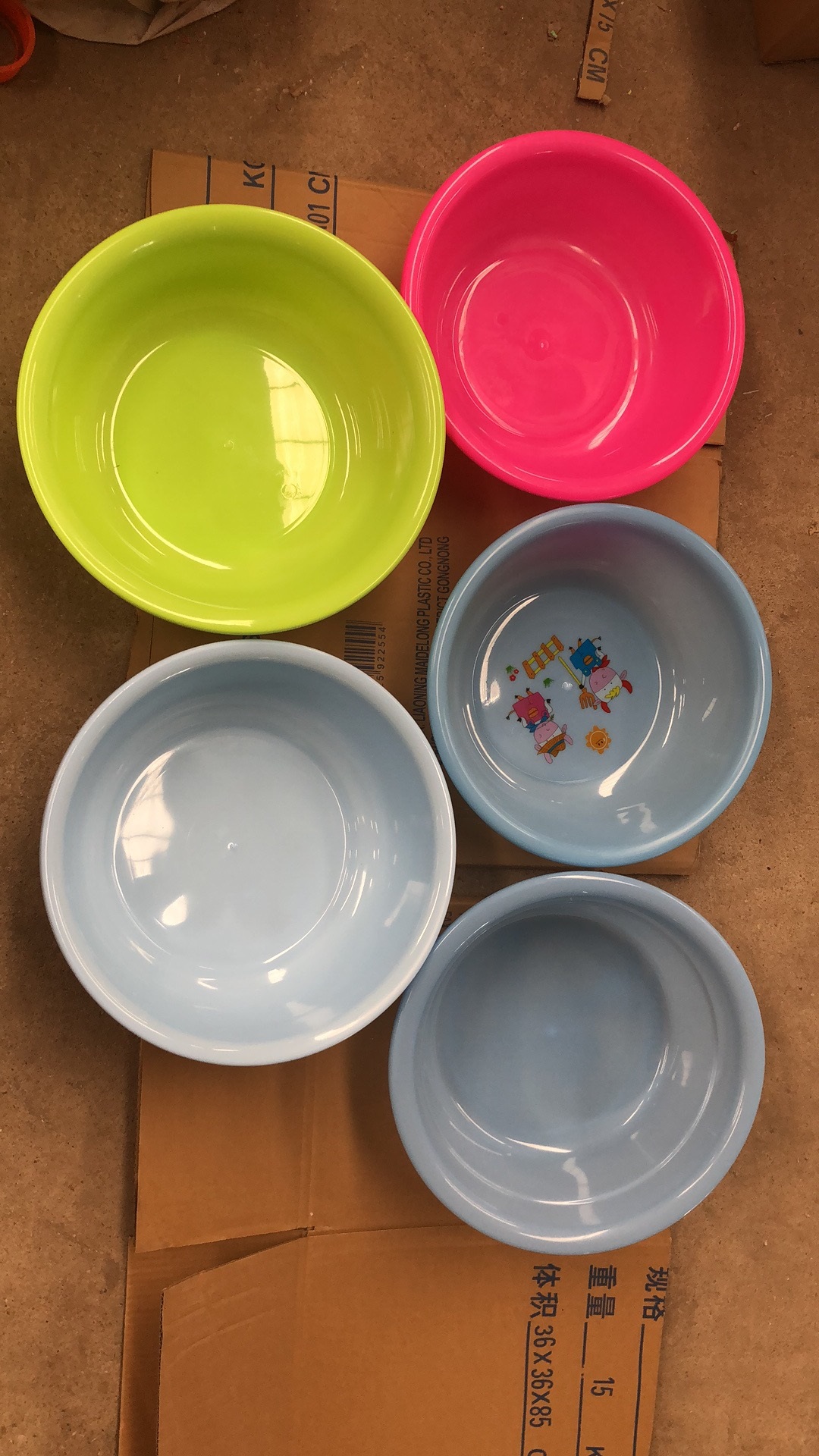 供应促销用塑料盆子