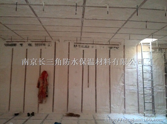 聚氨酯硬泡喷涂保温材料