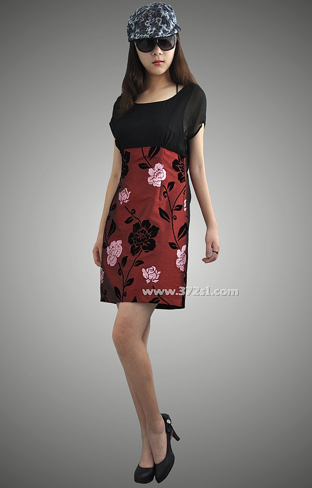 深圳流行服饰新款真丝植绒印花拼接高腰显瘦修身连衣裙