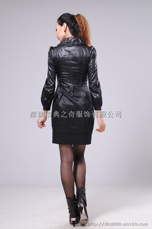 女装欧美风OL通勤翻领印花拼接收腰气质修身连衣裙