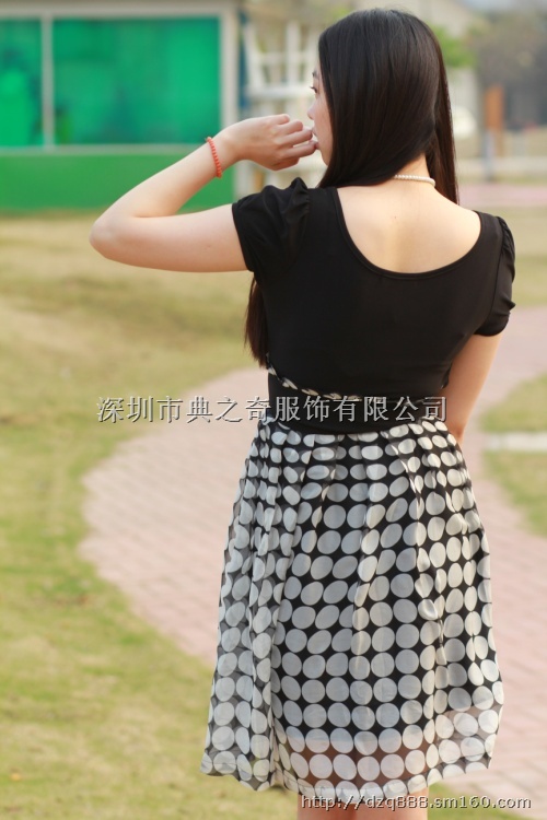 深圳流行服饰2012新款韩版针织真丝搭配收腰连衣裙