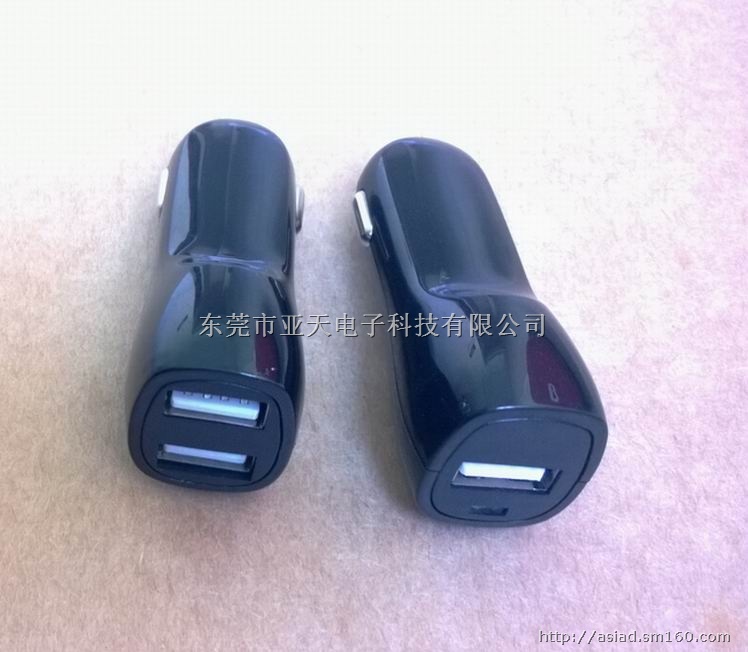 5V3.1A质量保证 双USB车载充电器 车载车充