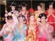 上海新东坊，学化妆，学美甲，手把手教