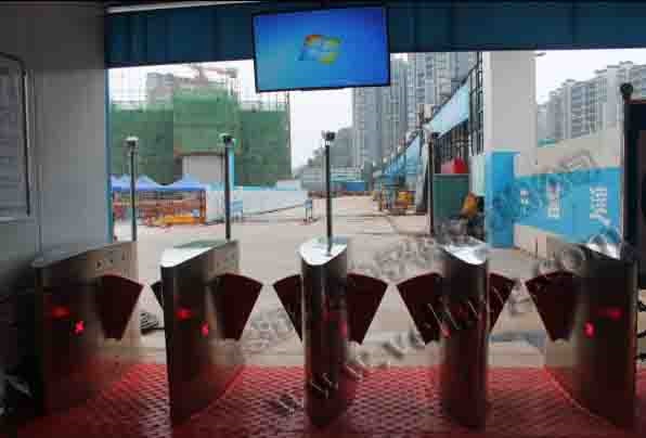 校园刷卡拍照翼闸 幼儿园接送系统翼闸 拍照对比翼闸