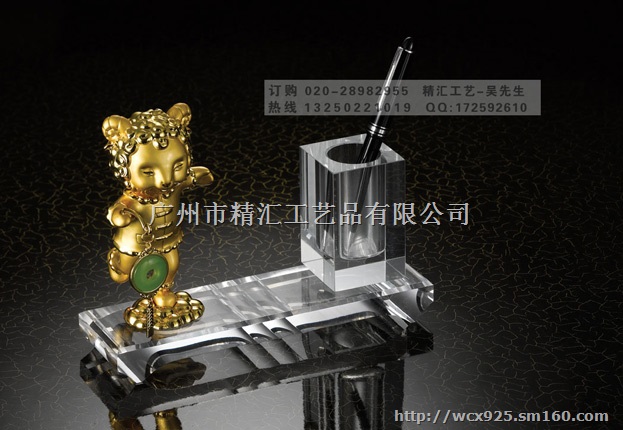 领头羊办公摆件礼品，广州羊年商务礼品，公司年会纪念