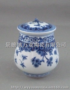 江西省景德镇陶瓷茶叶罐生产厂家