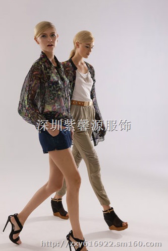 紫馨源服饰新到迪斯廷凯深圳知名时尚女装 尾货服装