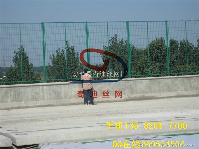 桥梁防抛网报价、桥梁防抛网规格、道路桥梁防落网厂家