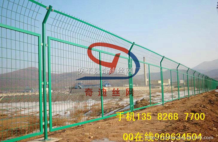 公路隔离栅厂家联系方式、高桥防抛网、水源迪安全围栏