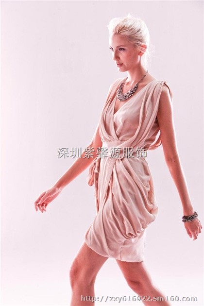 迪斯廷凯折扣女装,尾货品牌服装 库存服装走份批发