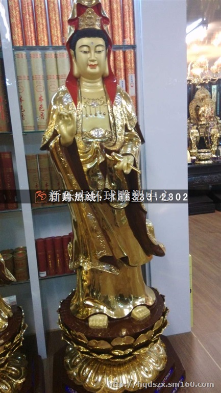 三宝佛站像，三宝佛雕塑，贴金三宝佛