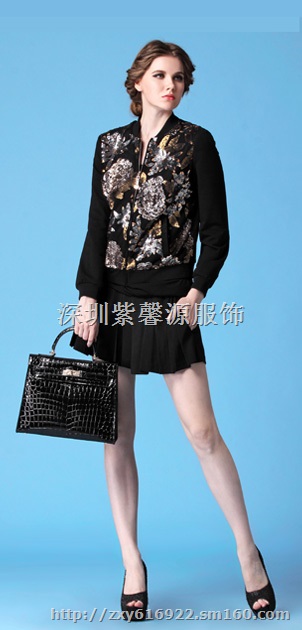 奥拉摩达专柜新款女装到货,库存服装批发尾货折扣服装