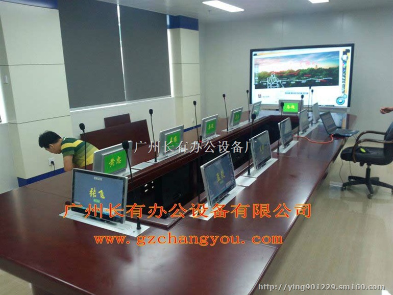 15.6液晶屏升降器