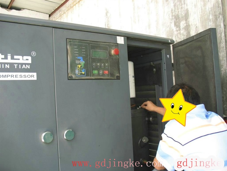 东莞沙田 凤岗螺杆空压机维修 大修 保养