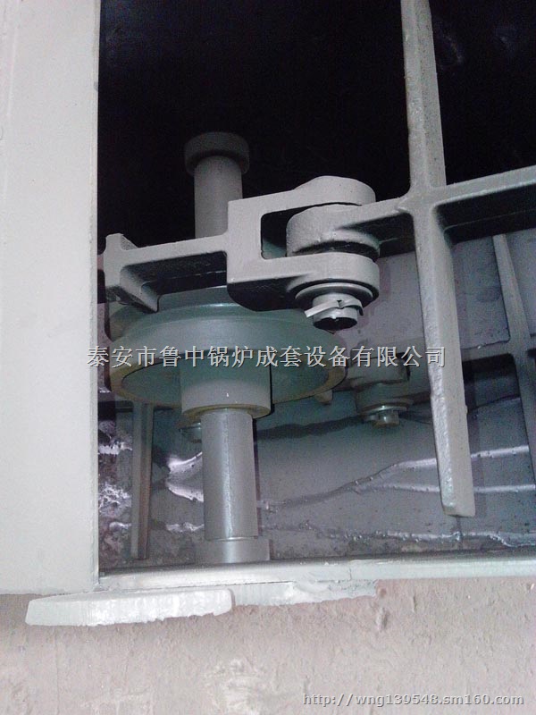 单链刮板除渣机 山东最超值的双环链刮板出渣机配件