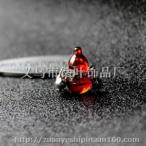 天然石榴石精致葫芦水晶吊坠项链 七夕情人节礼物