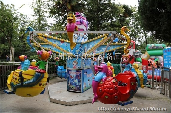 外形美观的儿童小摆锤厂家//8座可拆卸豪华转马