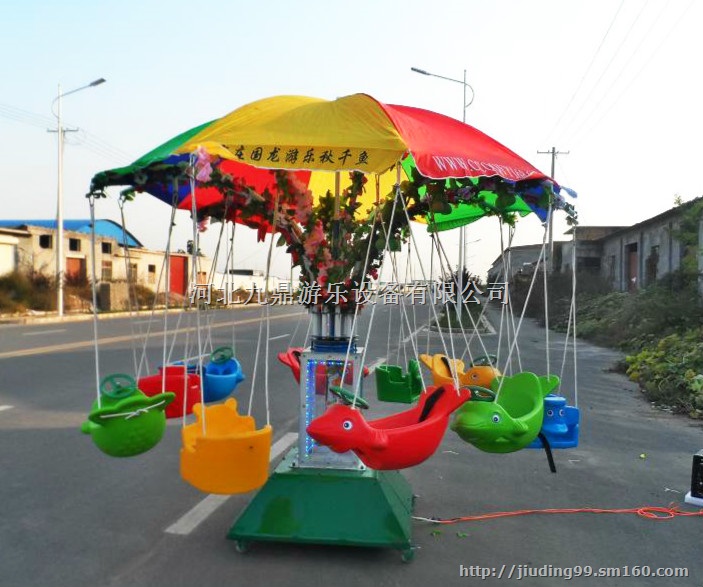 茂名太仓变形金刚机器人，飞碟碰碰车厂家，儿童秋千鱼