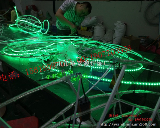 新款孔雀造型灯，植物造型灯，七彩LED图案造型灯