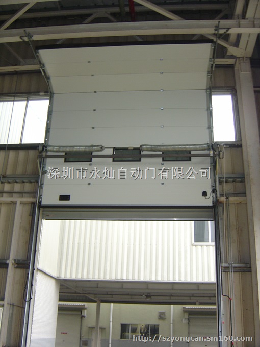超低价销售电动提升门      电动滑升门价格