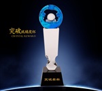 突破琉璃奖杯，深圳琉璃水晶奖杯定制，长沙琉璃奖杯制