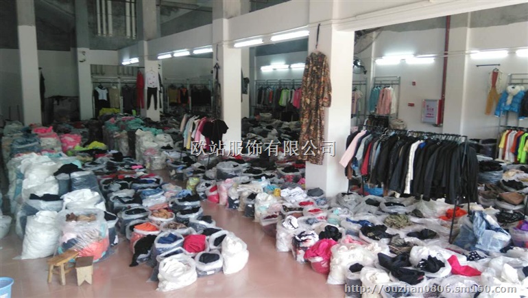 2015年流行冬装外套羽绒服批发棉服棉衣女装款式批