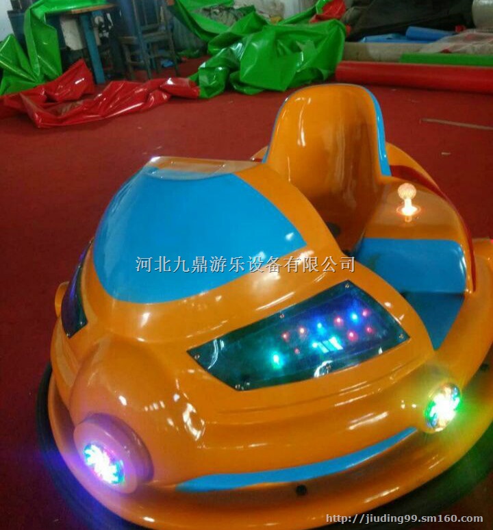 河北甲壳虫碰碰车，广场电瓶碰碰车，蜗牛碰碰车