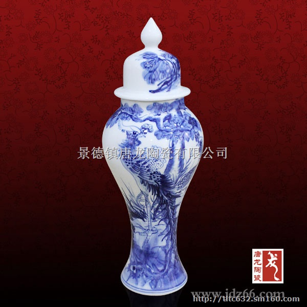 定做高档青花瓷葫芦酒瓶，青花瓷酒瓶1斤价格