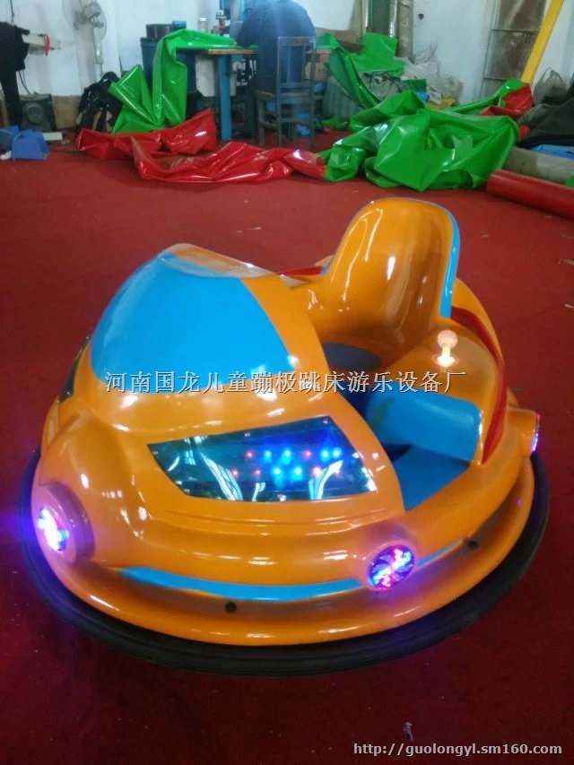 供应酷宝宝漂移车，母子型漂移碰碰车，*款双人漂移