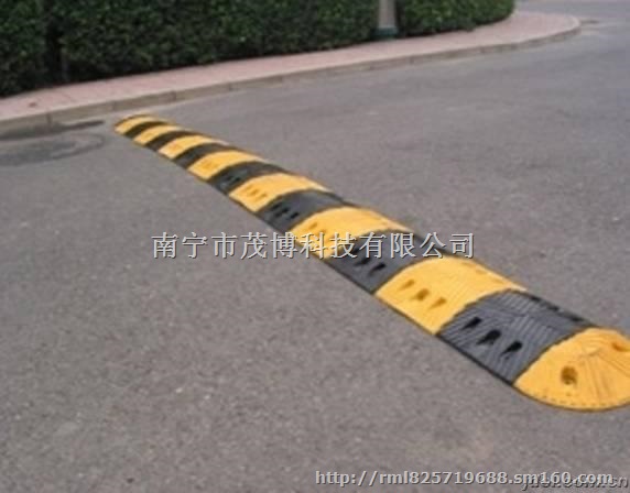 河源市橡胶减速带 减速板 减速垫 减速坡 交通设施