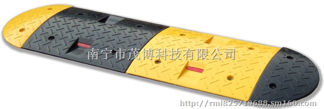 滁州市茂博交通设施厂家供应 橡胶减速带圆头