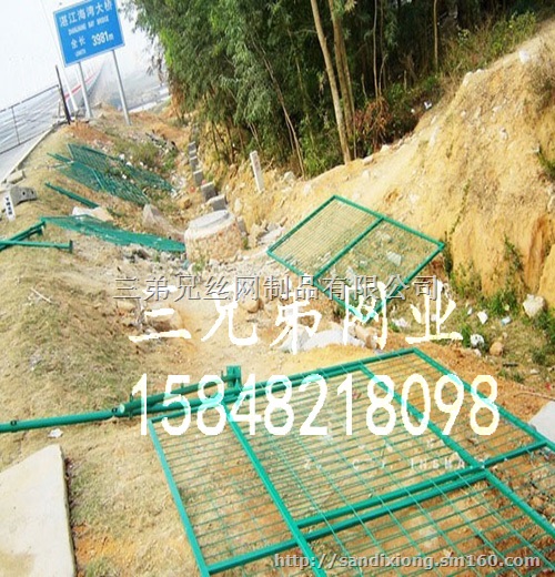 内蒙古铁丝护栏网 铁丝护栏网价格 铁丝护栏网厂家