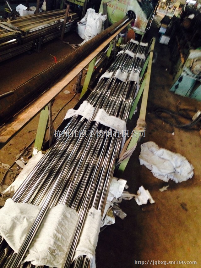 201不锈钢拉丝管淋雨了会生锈么