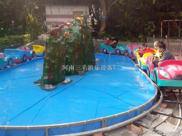 供应漯河水陆战车,轨道战车价格