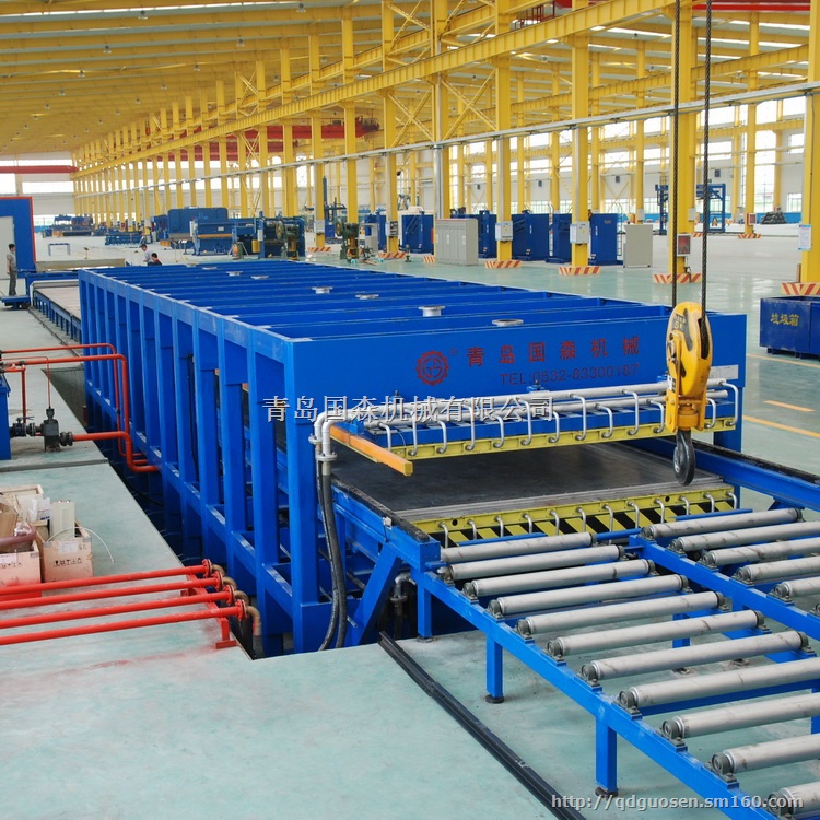 青岛国森机械制造房车冷藏车方舱大板压机设备