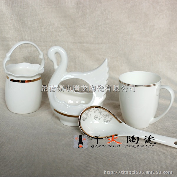 供应建军节礼品餐具厂家直销