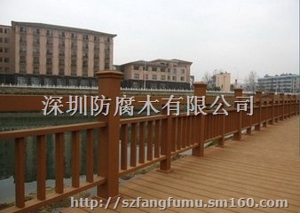 深圳户外防腐木栅栏