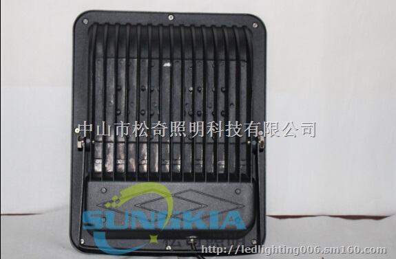 新款led高效节能投光灯100w投光灯 质保三年