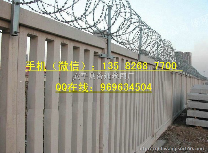 不锈钢刀片刺网护栏,铁路刺丝滚笼,铁路防护栅栏门