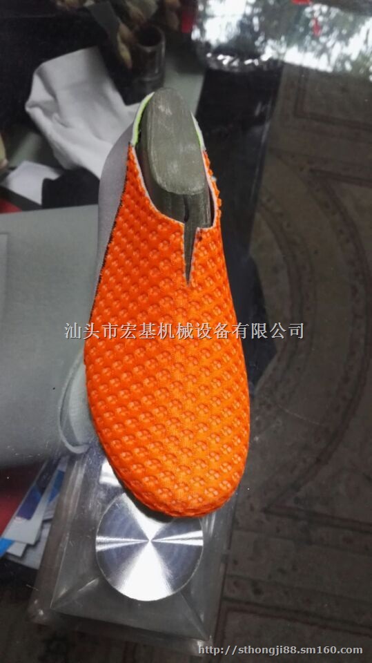 无缝运动鞋成型机、无缝鞋面定型机、运动鞋跟定型机机