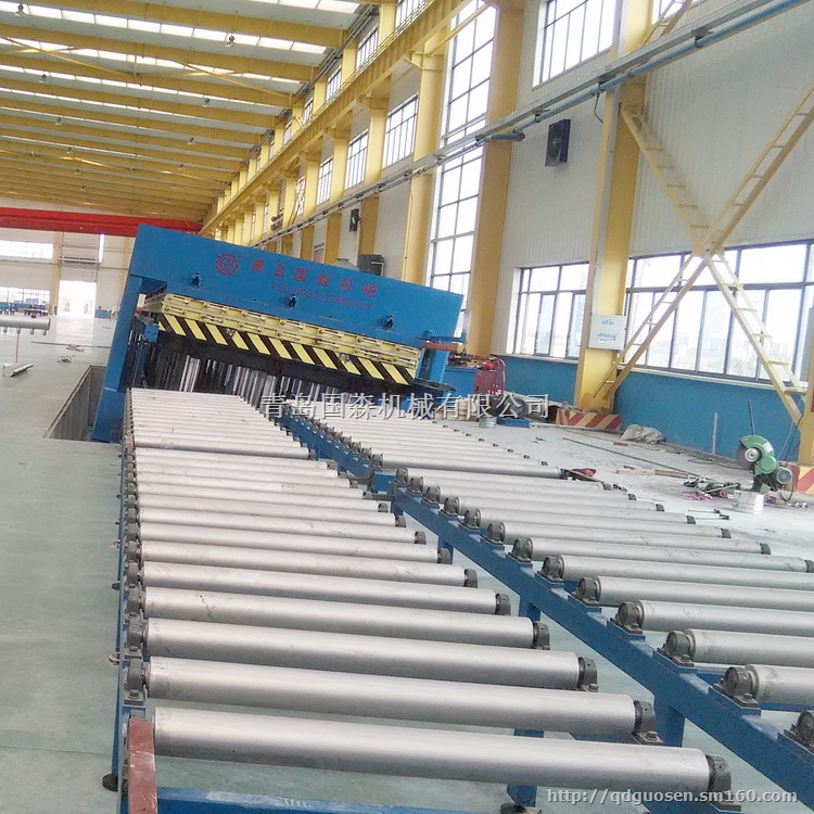 青岛国森生产冷藏车厢板热压机 厢式货车厢体板压机