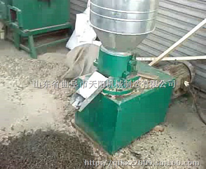 天阳颗粒饲料机