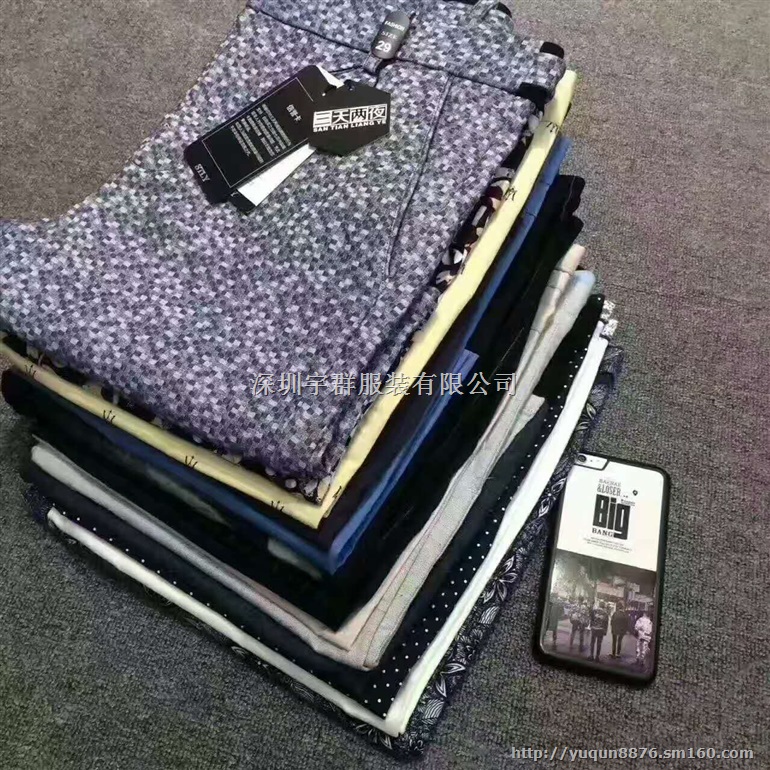 2017款净色休闲靓仔短裤厂家直销