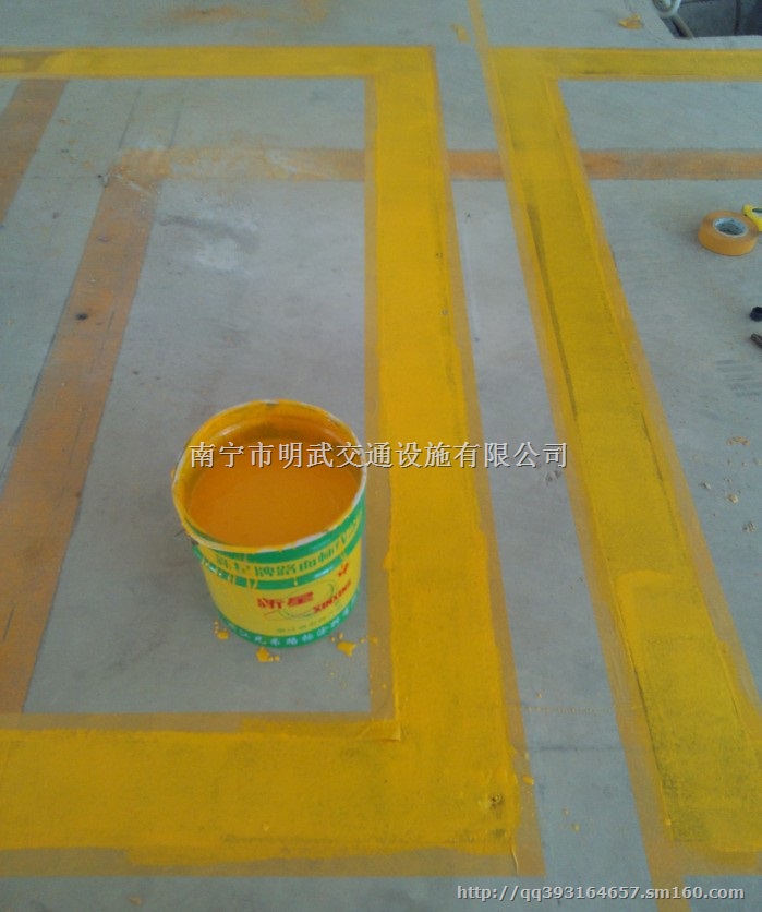 南宁桶装反光油漆多少钱路面标线涂料价格