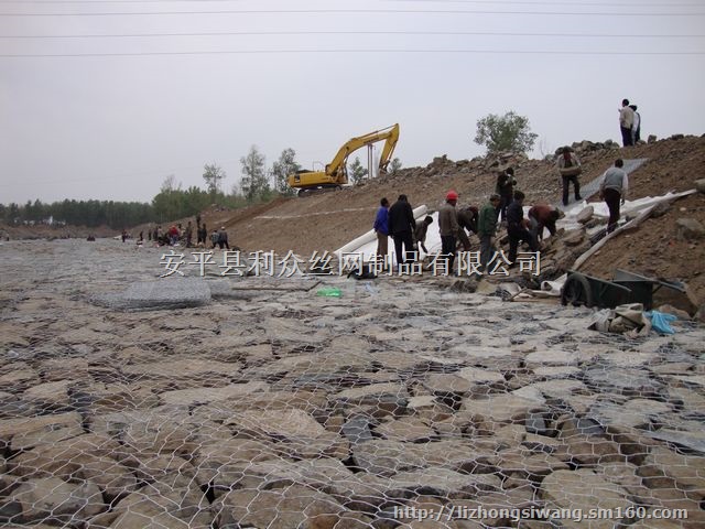 泰安河堤护脚格宾石笼河道抛石加固格宾笼价格