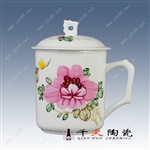 手绘陶瓷茶杯定做价格，景德镇茶杯批发厂家