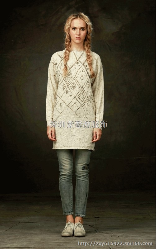 达衣岩简约大气品牌女装 气质个性服饰品牌折扣女装店